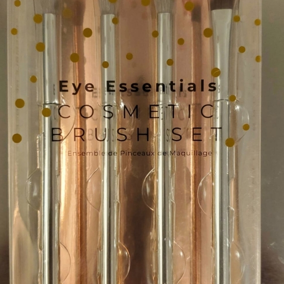 🆕️EYE ESSENTIALS COSMETIC BRUSH SET 🆕️ ♥️ - Picture 4 of 4